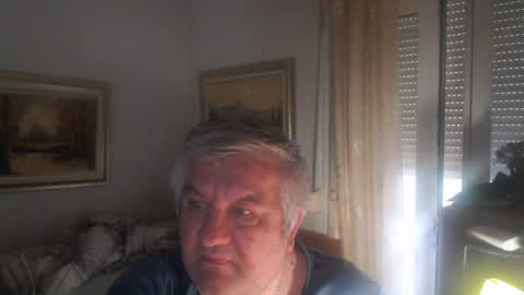 fukingcrazy online show from May 16, 2026, 10:01 am