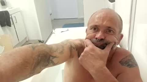 fukmelivenow online show from October 15, 2025, 7:03 pm