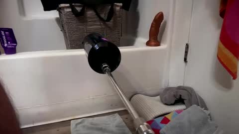 fukmyass247 online show from June 9, 2026, 11:33 am