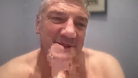 fullback_15 online show from March 21, 2026, 12:32 pm