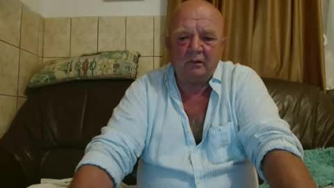 Snapshot of fullballs6 chatting on September 17, 2025, 1:51 am fullballs6 online show from September 17, 2025, 1:51 am