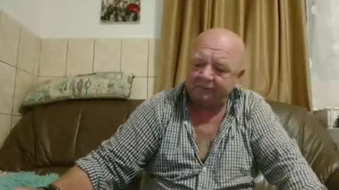 Snapshot of fullballs6 chatting on September 19, 2025, 2:13 am fullballs6 online show from September 19, 2025, 2:13 am