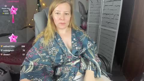 funny_bunny4 online show from January 1, 2025, 3:57 pm