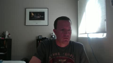 Hello online show from April 25, 2026, 8:28 pm