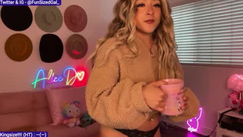 Alice D online show from February 5, 2025, 10:33 pm