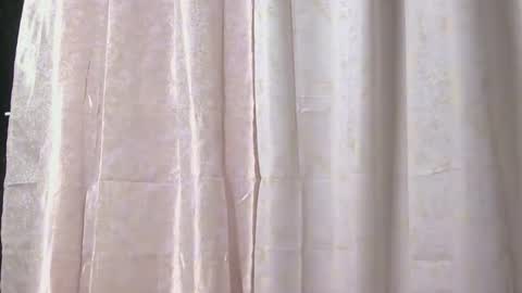 LIL LEE online show from March 12, 2026, 10:43 am