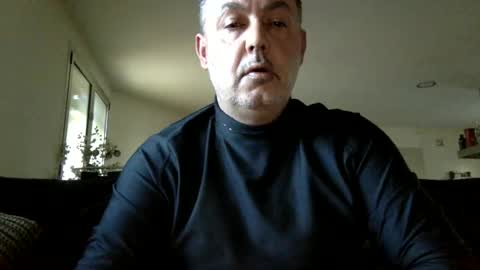futbolin95 online show from February 2, 2025, 4:11 pm