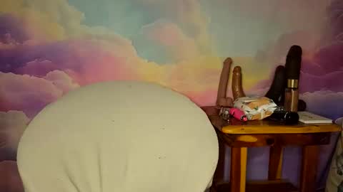 futuresizequeen online show from February 1, 2026, 3:05 am