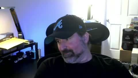 fuzz69_ online show from May 1, 2026, 1:32 am