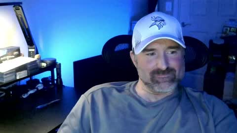fuzz69_ online show from May 11, 2026, 8:42 am