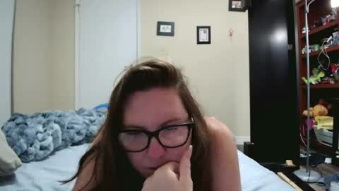 fuzzypeaches87 online show from July 23, 2026, 3:54 pm