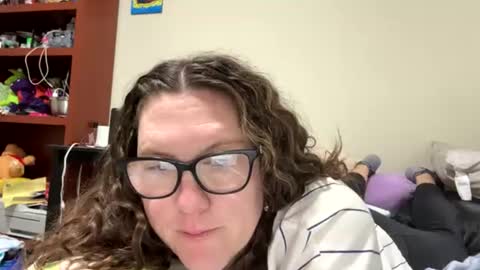fuzzypeaches87 online show from August 2, 2026, 3:10 pm