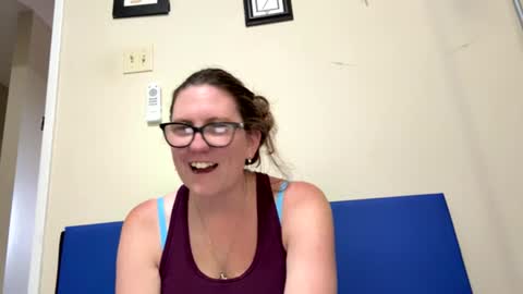 fuzzypeaches87 online show from August 4, 2026, 6:54 pm