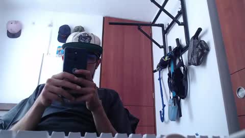 andrew online show from May 6, 2026, 6:46 pm