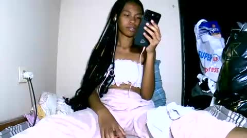 Snapshot of fyah1027 chatting on January 10, 2026, 7:37 pm fyah1027 online show from January 10, 2026, 7:37 pm