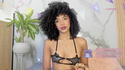   Independent model online show from April 8, 2026, 10:15 am