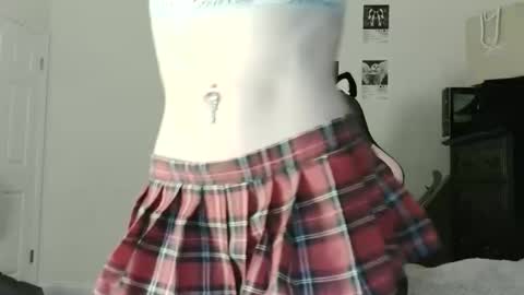 Snapshot of g0ddessluna1800 chatting on June 2, 2026, 2:02 am Goddess Luna online show from June 2, 2026, 2:02 am