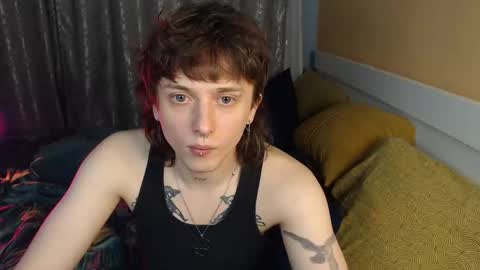 Snapshot of g1vememoney chatting on November 20, 2025, 11:37 pm Ian online show from November 20, 2025, 11:37 pm