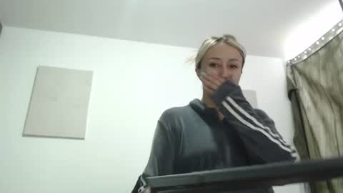 Gabriela online show from July 28, 2026, 4:27 pm