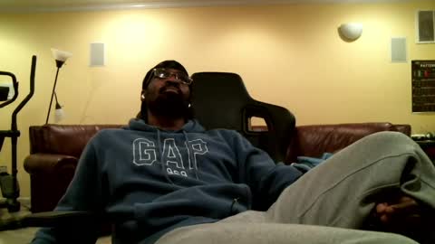 James online show from May 3, 2026, 4:18 am