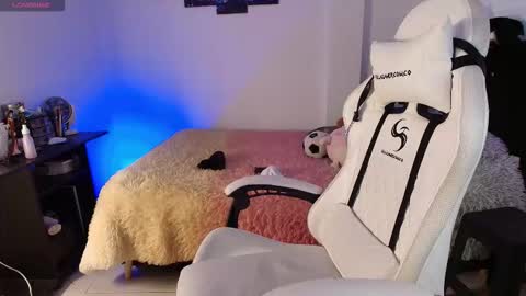 gabbie_kook online show from December 4, 2025, 6:38 pm