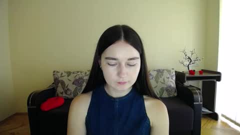 Snapshot of gabby_di chatting on September 22, 2025, 8:49 am Jaklin online show from September 22, 2025, 8:49 am