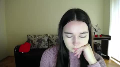 Snapshot of gabby_di chatting on October 7, 2025, 9:28 am Jaklin online show from October 7, 2025, 9:28 am