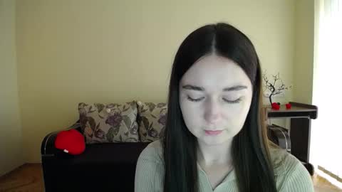 Snapshot of gabby_di chatting on October 10, 2025, 8:57 am Jaklin online show from October 10, 2025, 8:57 am