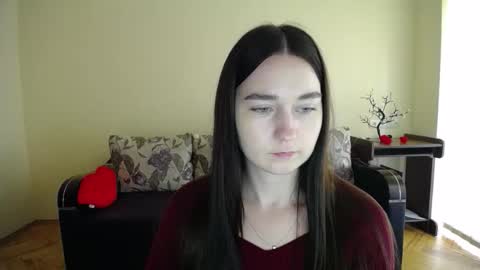 Snapshot of gabby_di chatting on October 13, 2025, 8:47 am Jaklin online show from October 13, 2025, 8:47 am