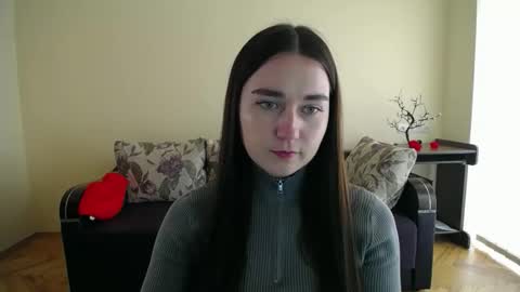 Snapshot of gabby_di chatting on October 28, 2025, 9:57 am Jaklin online show from October 28, 2025, 9:57 am