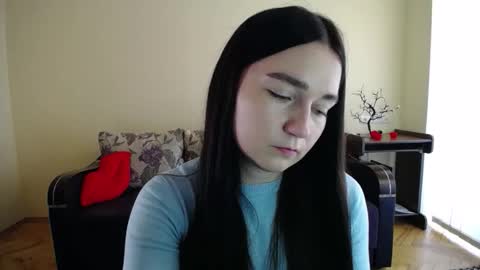 Snapshot of gabby_di chatting on October 31, 2025, 9:21 am Jaklin online show from October 31, 2025, 9:21 am