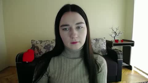 Snapshot of gabby_di chatting on November 4, 2025, 9:41 am Jaklin online show from November 4, 2025, 9:41 am