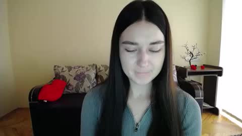 Jaklin online show from November 21, 2025, 9:52 am