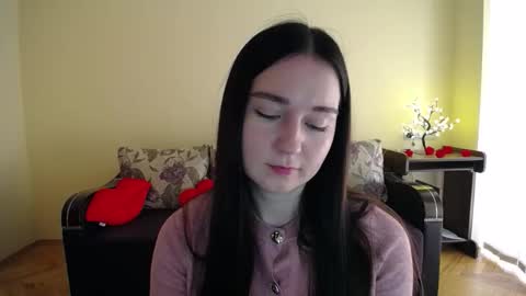 Jaklin online show from May 5, 2026, 9:06 am