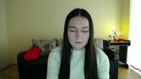Jaklin online show from May 7, 2026, 9:36 am
