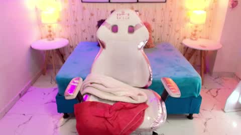 Snapshot of gabby_evanns chatting on March 8, 2025, 3:13 pm gabby_evanns online show from March 8, 2025, 3:13 pm
