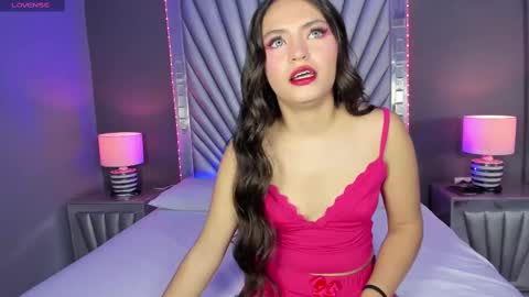 Snapshot of gabbybale chatting on October 7, 2025, 11:51 am Gabbybale  online show from October 7, 2025, 11:51 am
