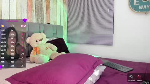 Gabriela  online show from December 12, 2024, 3:21 am