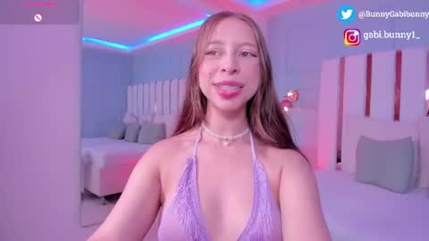 Snapshot of gabi_bunny chatting on June 19, 2026, 6:12 pm Gabi online show from June 19, 2026, 6:12 pm
