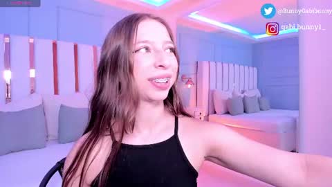 Snapshot of gabi_bunny chatting on June 22, 2026, 5:32 pm Gabi online show from June 22, 2026, 5:32 pm