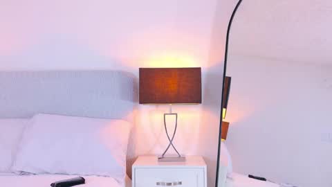 gabi_w online show from October 24, 2025, 3:47 am