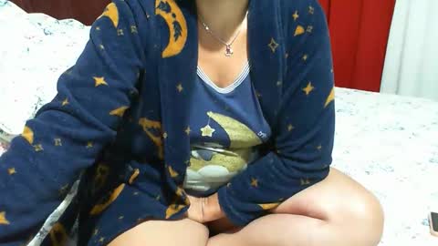 gaby  layla online show from November 13, 2025, 10:52 pm