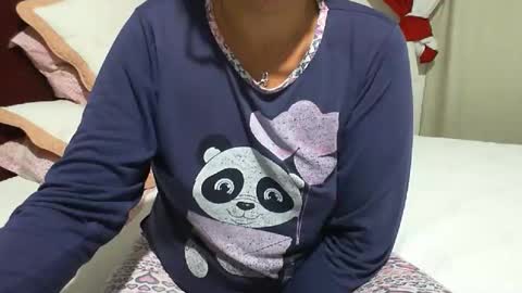 gaby  layla online show from May 8, 2026, 6:13 pm