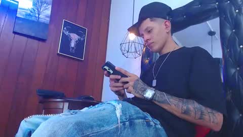 Snapshot of gaboreyes1 chatting on September 20, 2025, 4:57 am Gabo online show from September 20, 2025, 4:57 am