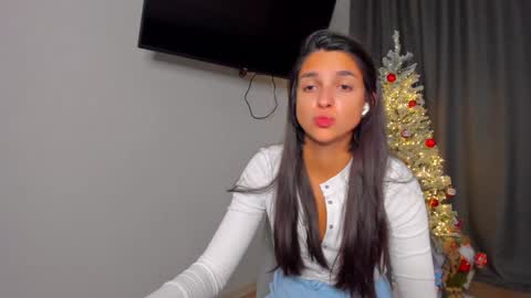 Snapshot of gabri_baby chatting on December 28, 2024, 2:42 pm The next stream in car 1 december 10pm time in France online show from December 28, 2024, 2:42 pm