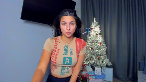 Snapshot of gabri_baby chatting on January 1, 2025, 10:35 pm The next stream in car 1 december 10pm time in France online show from January 1, 2025, 10:35 pm