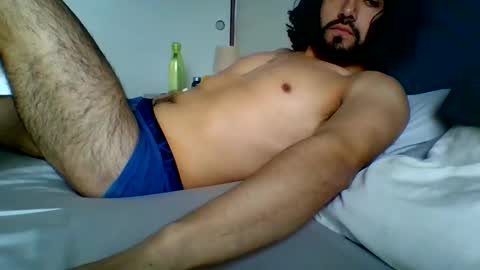 Snapshot of gabriel1839 chatting on October 27, 2025, 11:58 am javier online show from October 27, 2025, 11:58 am