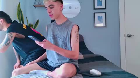 Snapshot of gabriel_and_geronimo chatting on September 10, 2025, 7:47 pm gabriel_and_geronimo online show from September 10, 2025, 7:47 pm