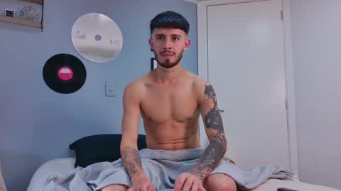 Snapshot of gabriel_and_geronimo chatting on September 20, 2025, 10:00 pm gabriel_and_geronimo online show from September 20, 2025, 10:00 pm