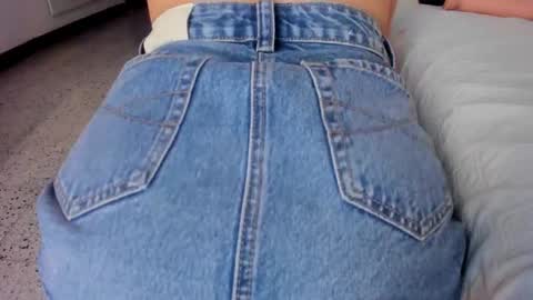 Carolina online show from October 27, 2025, 2:26 am